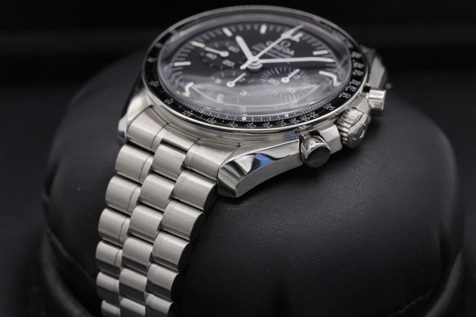 Omega Speedmaster Moonwatch Professional 310.30.42.50.01.001 Image 2